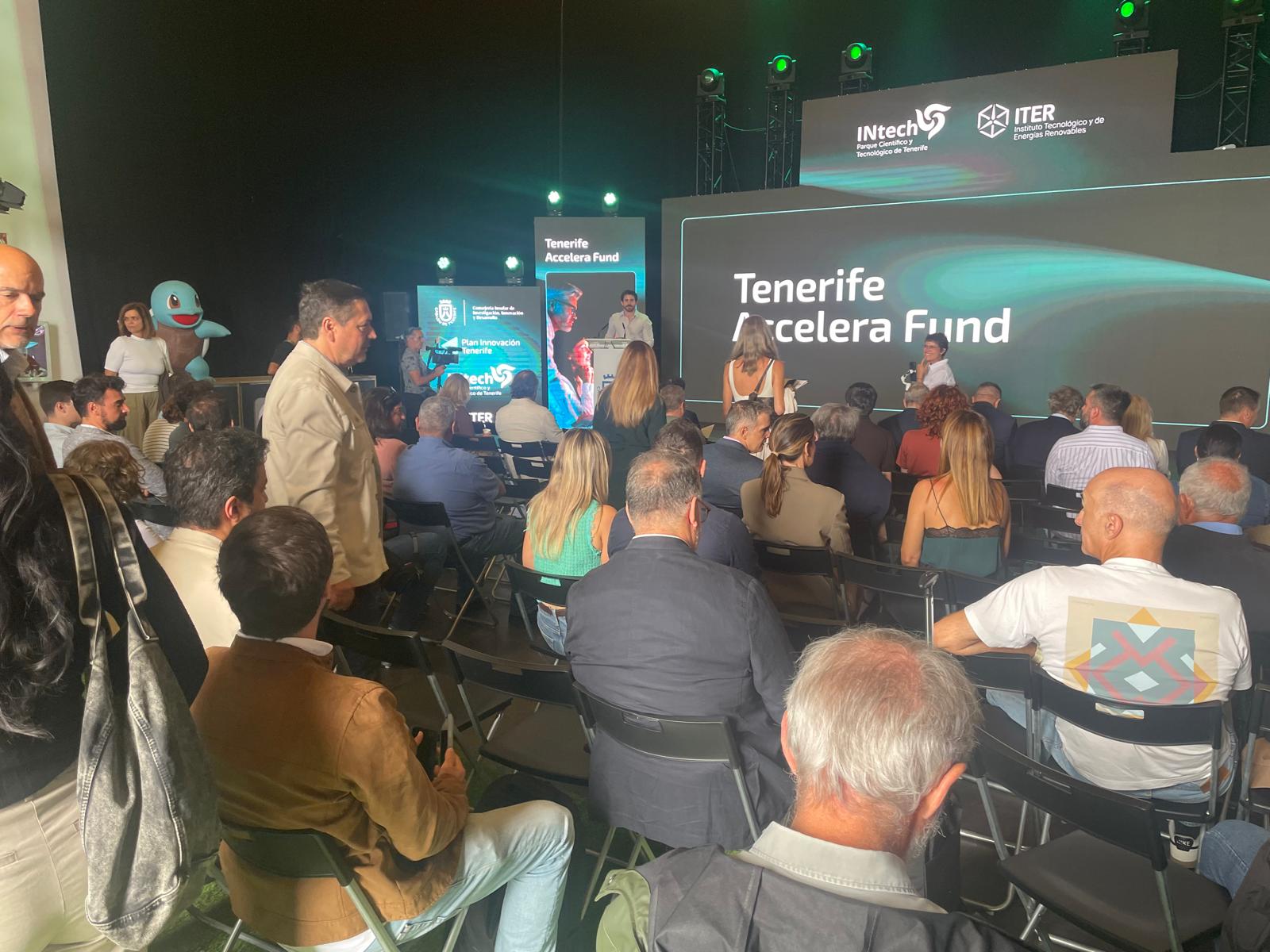 Asistentes a la jornada de Tenerife Accelera Fund durante la presentación de Archipiélago Next